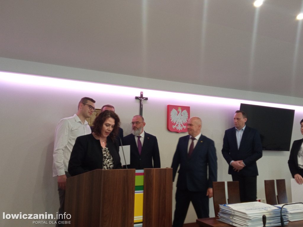 Wręczenie listów gratulacyjnych dla sportowców