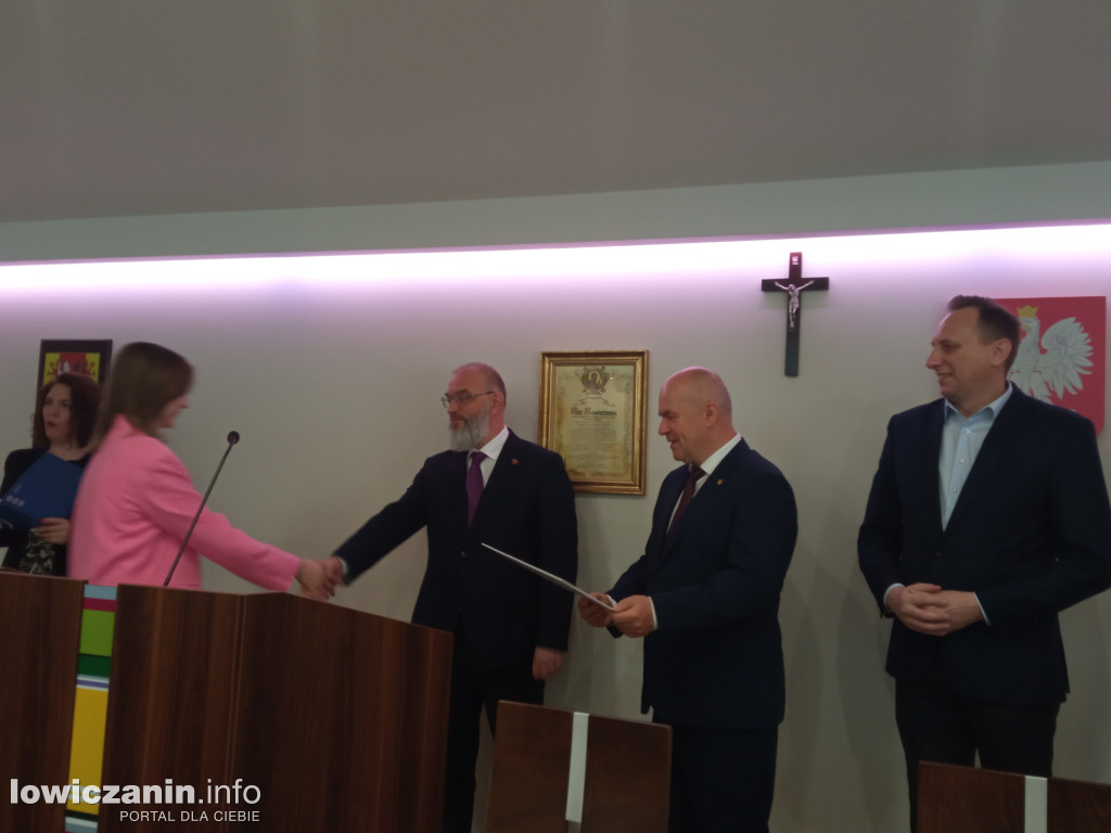 Wręczenie listów gratulacyjnych dla sportowców