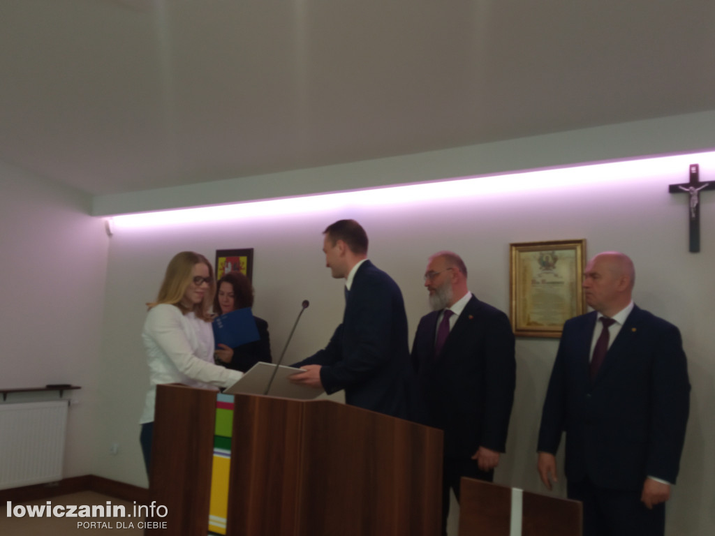 Wręczenie listów gratulacyjnych dla sportowców