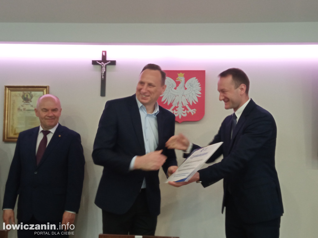 Wręczenie listów gratulacyjnych dla sportowców