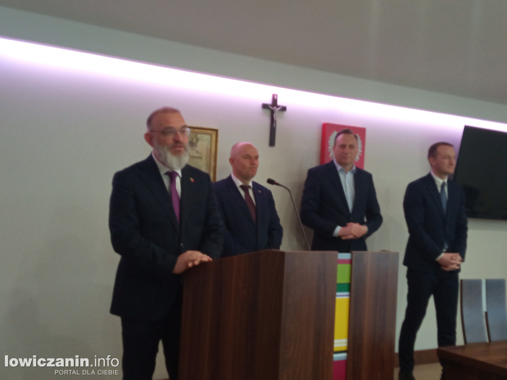 Wręczenie listów gratulacyjnych dla sportowców