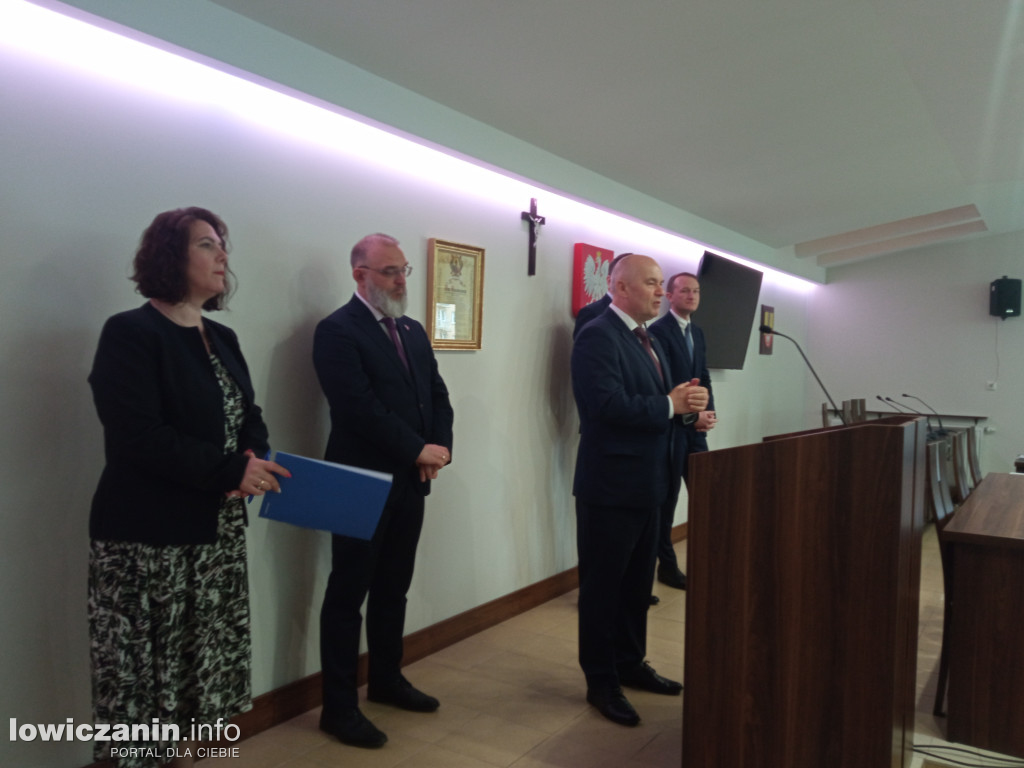 Wręczenie listów gratulacyjnych dla sportowców
