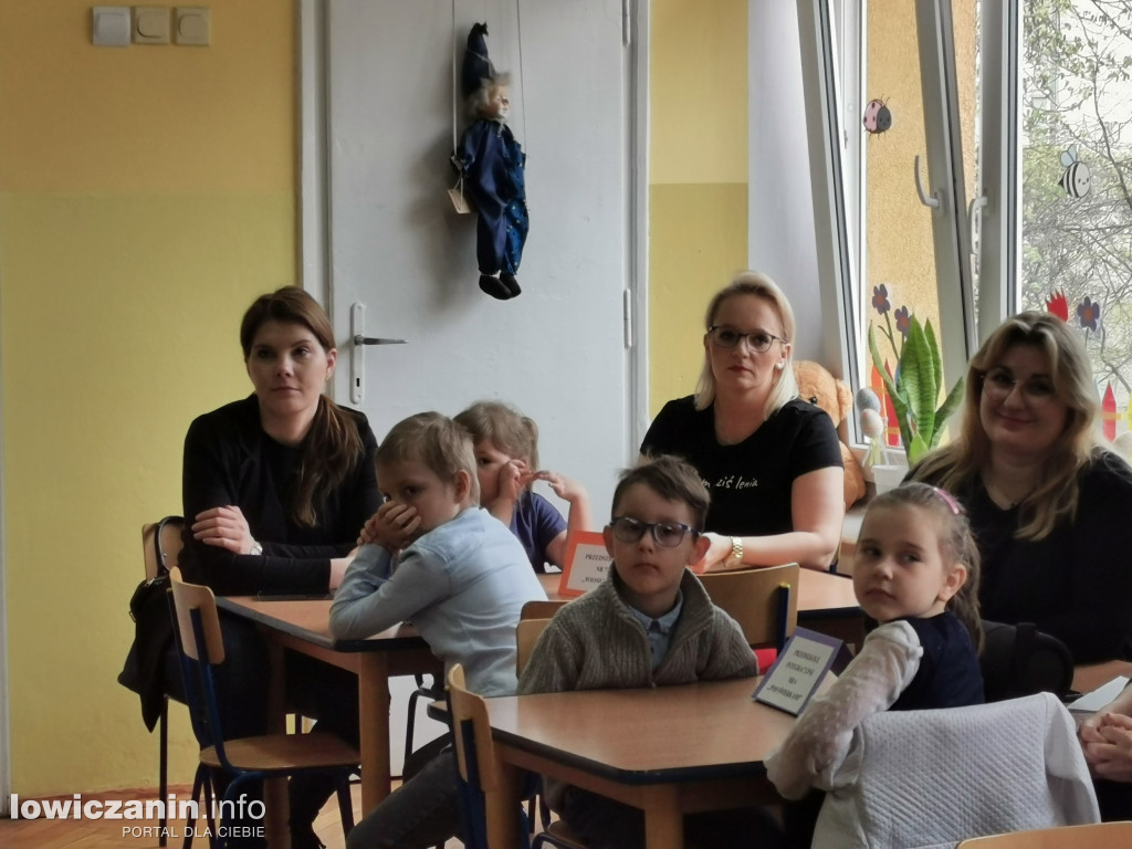 ,, Zdrowo się odżywiam, bo jem owoce i warzywa