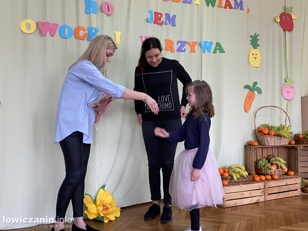 ,, Zdrowo się odżywiam, bo jem owoce i warzywa