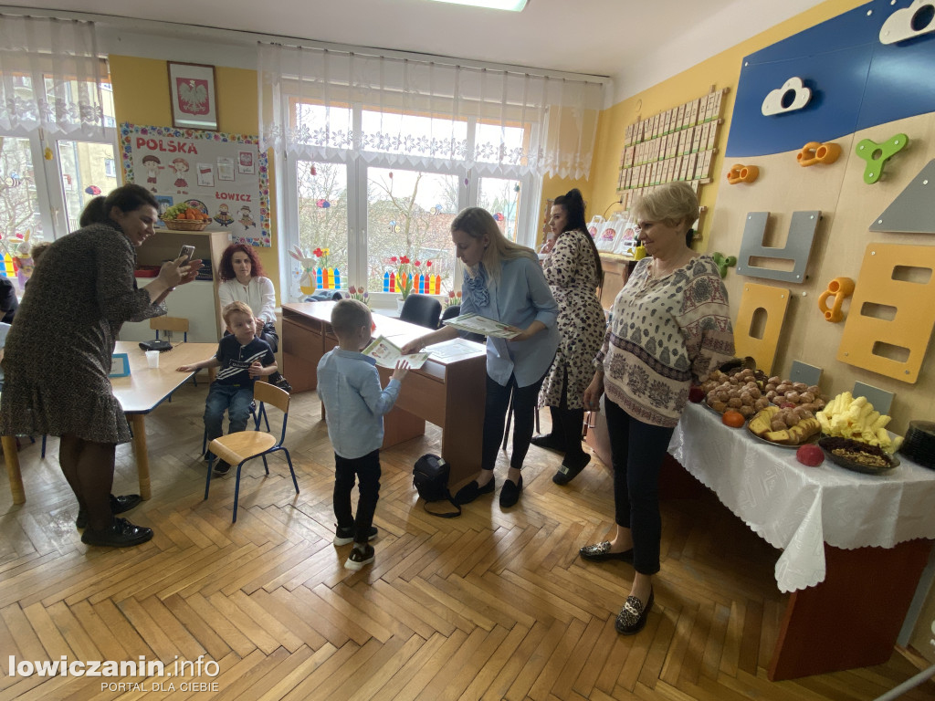,, Zdrowo się odżywiam, bo jem owoce i warzywa