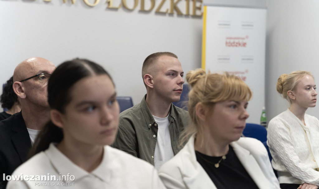 Nagrody w konkursie dla uczennic z Bolimowa