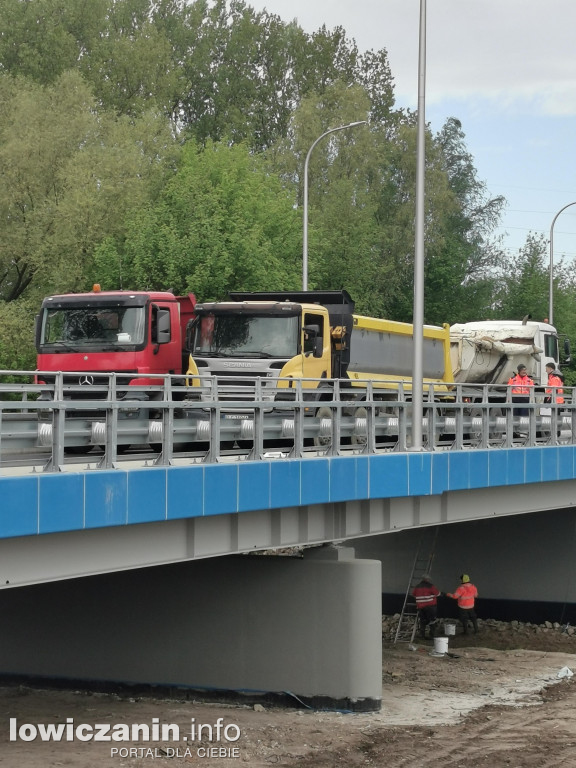 Próby obciążeniowe mostu