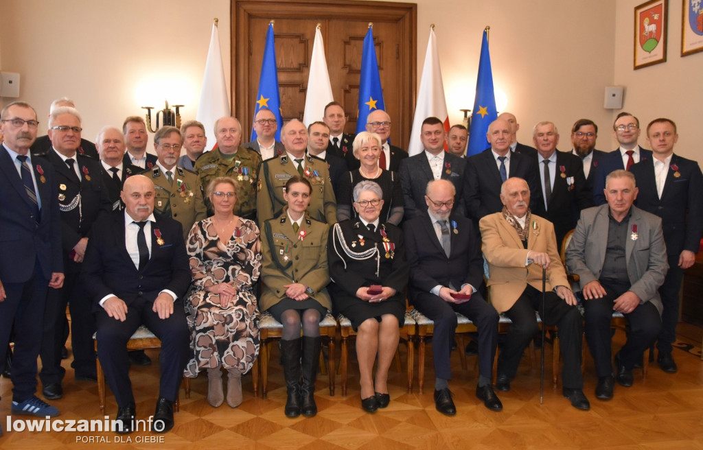 Wręcznie Krzyżów Zasługi w powiecie zgierskim