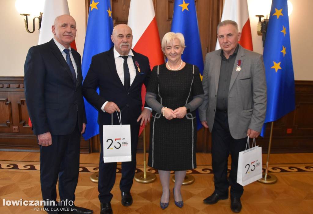 Wręcznie Krzyżów Zasługi w powiecie zgierskim