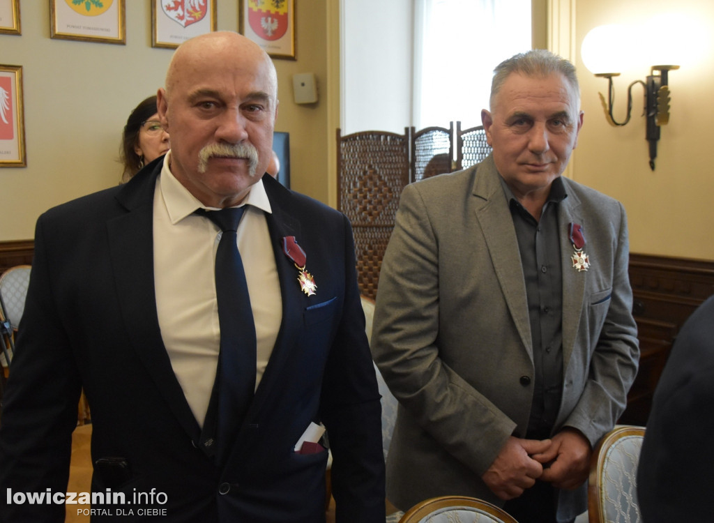 Wręcznie Krzyżów Zasługi w powiecie zgierskim