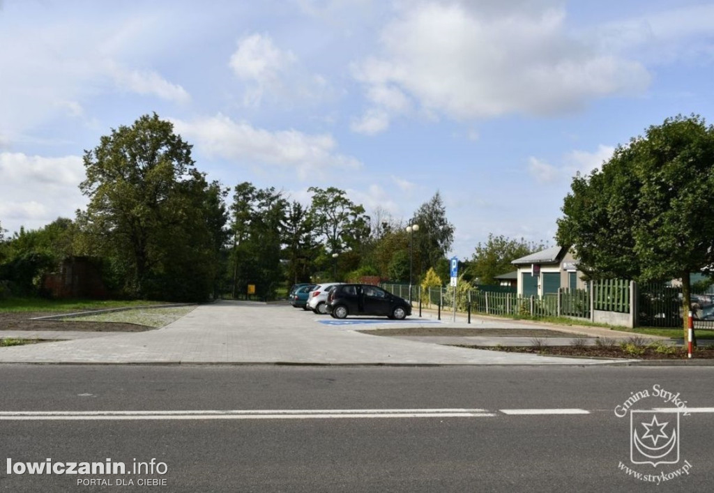 Budowa parkingu w Strykowie