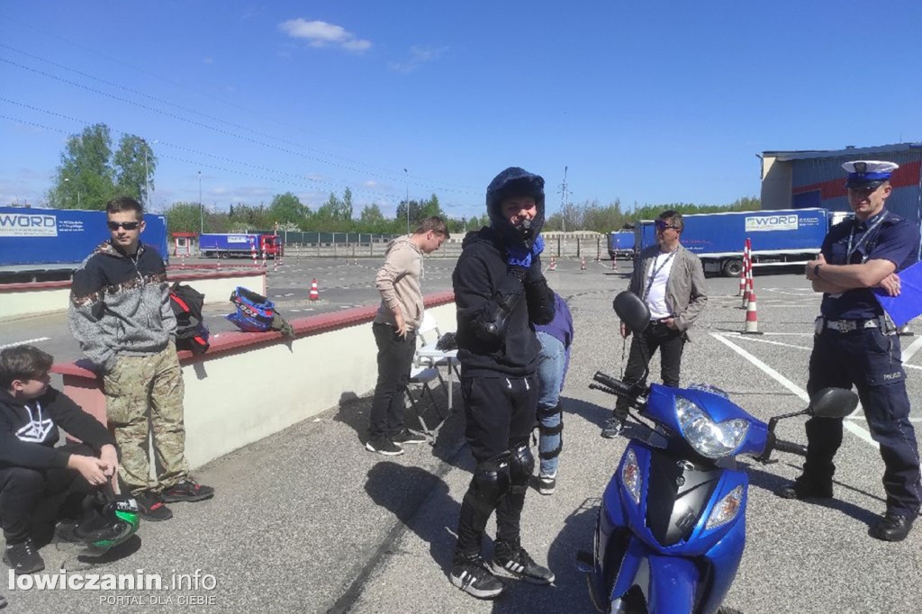 Awans uczniów z ZST w Łowiczu w Turnieju Motoryzacyjnym