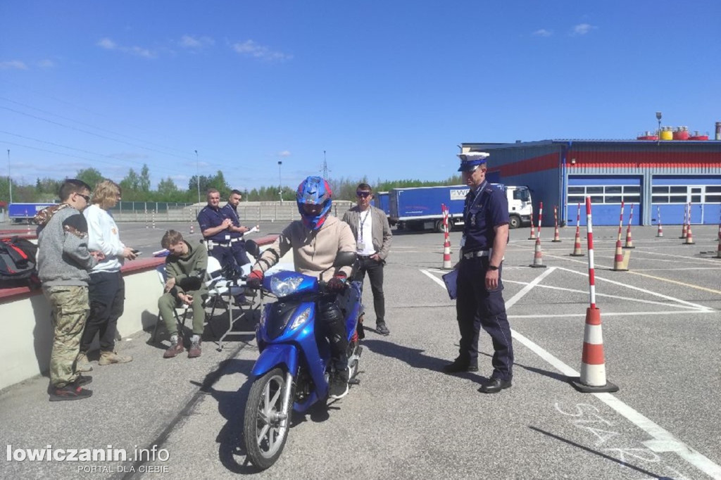Awans uczniów z ZST w Łowiczu w Turnieju Motoryzacyjnym