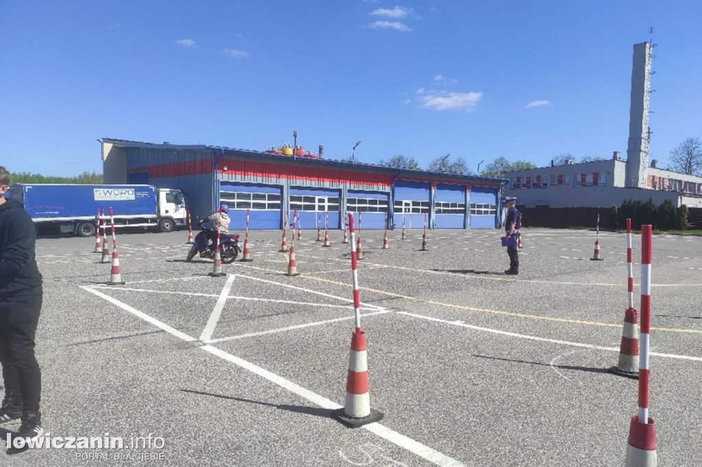 Awans uczniów z ZST w Łowiczu w Turnieju Motoryzacyjnym