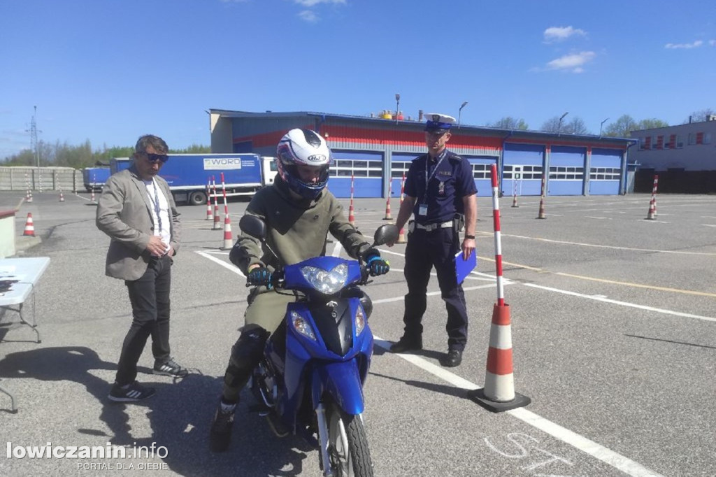 Awans uczniów z ZST w Łowiczu w Turnieju Motoryzacyjnym