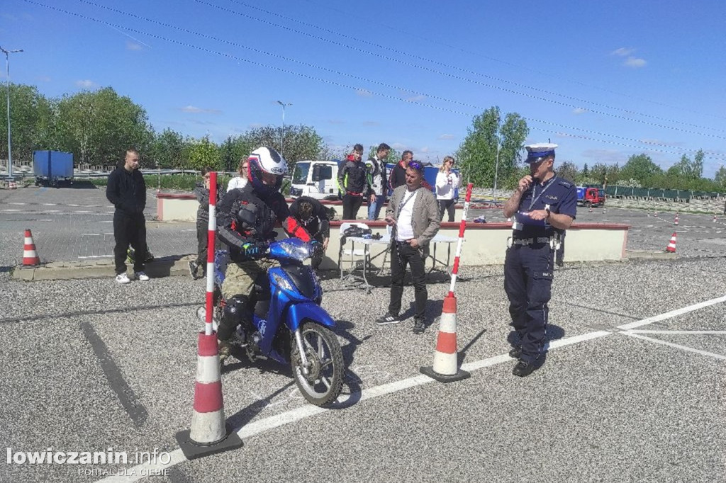 Awans uczniów z ZST w Łowiczu w Turnieju Motoryzacyjnym