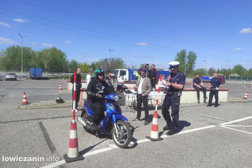 Awans uczniów z ZST w Łowiczu w Turnieju Motoryzacyjnym