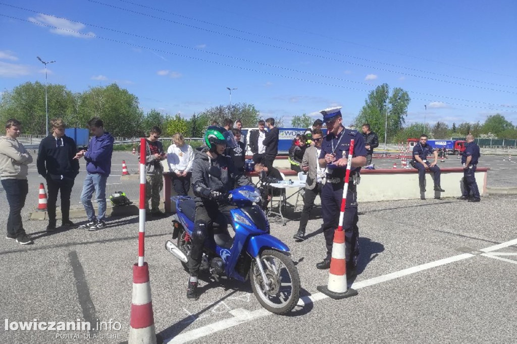 Awans uczniów z ZST w Łowiczu w Turnieju Motoryzacyjnym