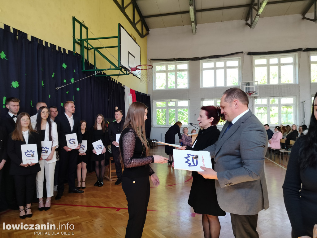Zakończenie roku maturzystów z Ekonomika