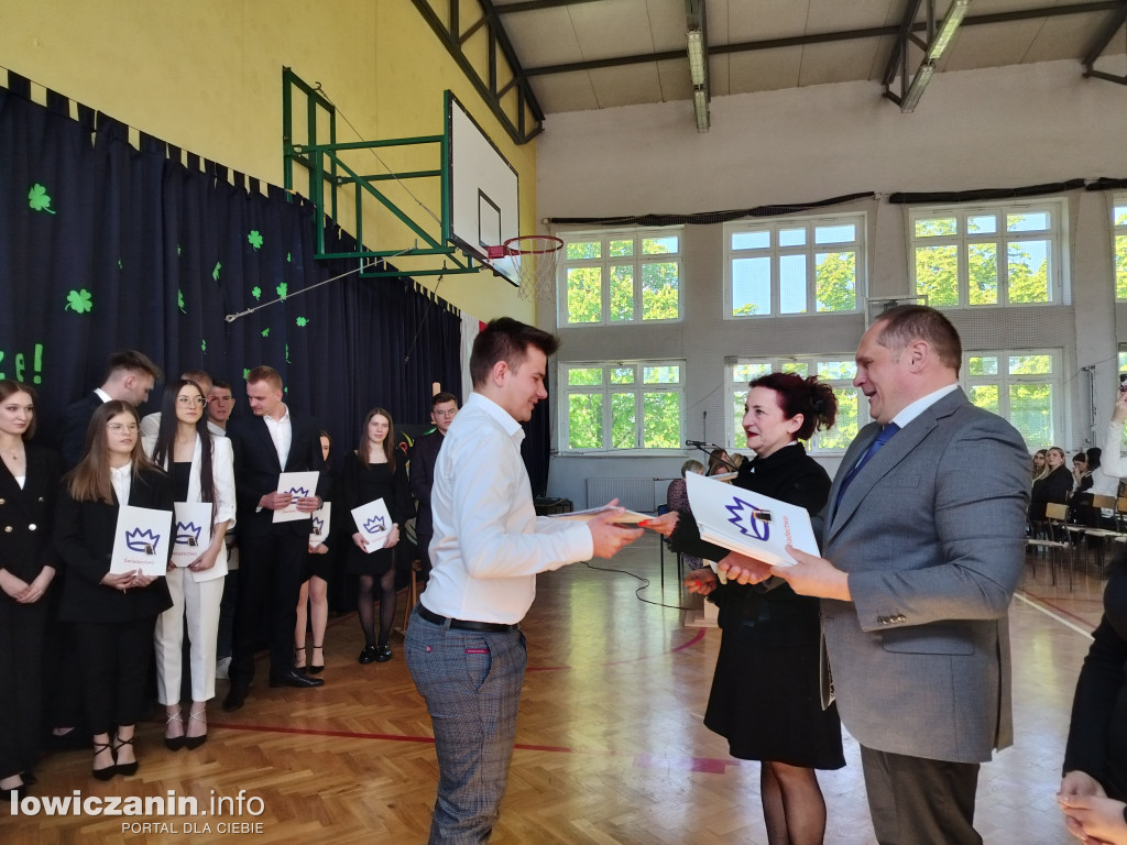 Zakończenie roku maturzystów z Ekonomika