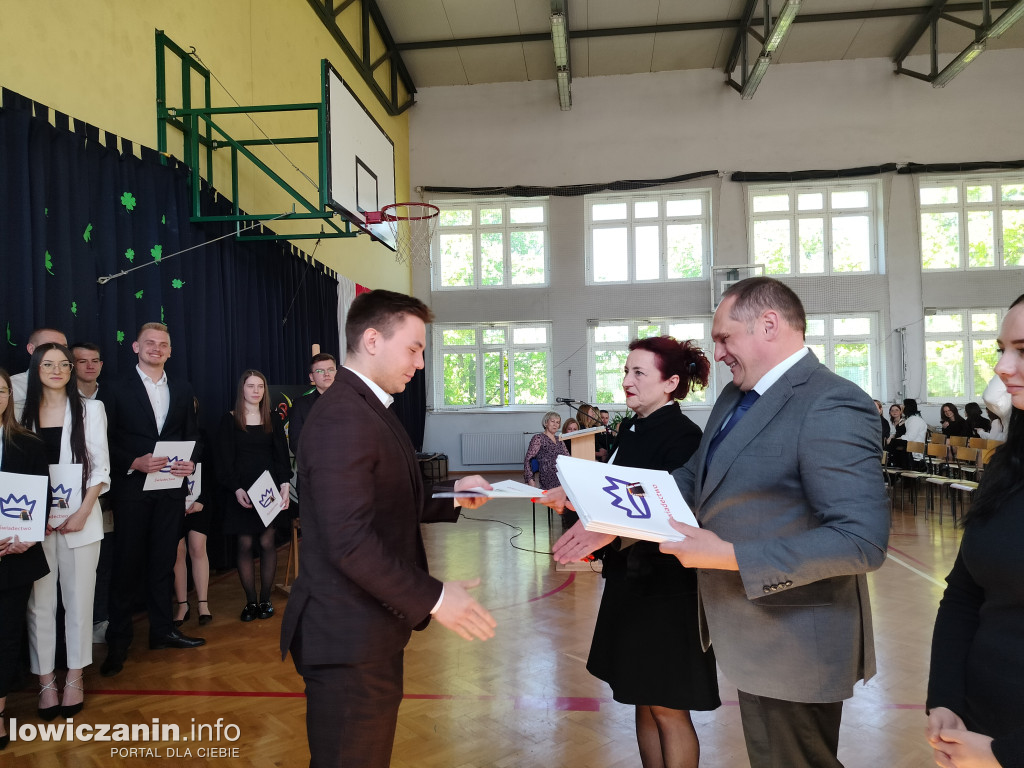 Zakończenie roku maturzystów z Ekonomika