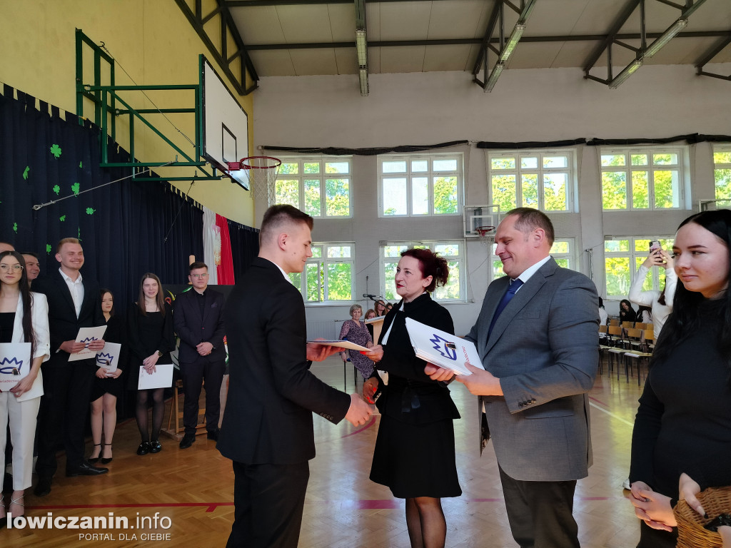 Zakończenie roku maturzystów z Ekonomika