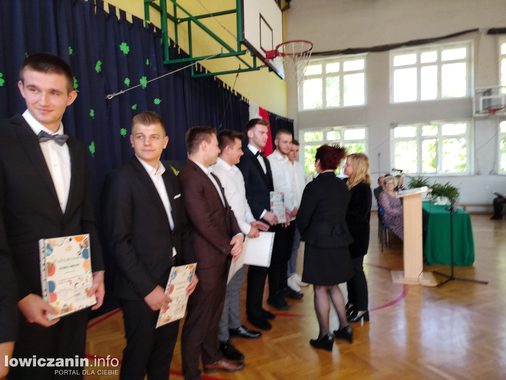 Zakończenie roku maturzystów z Ekonomika