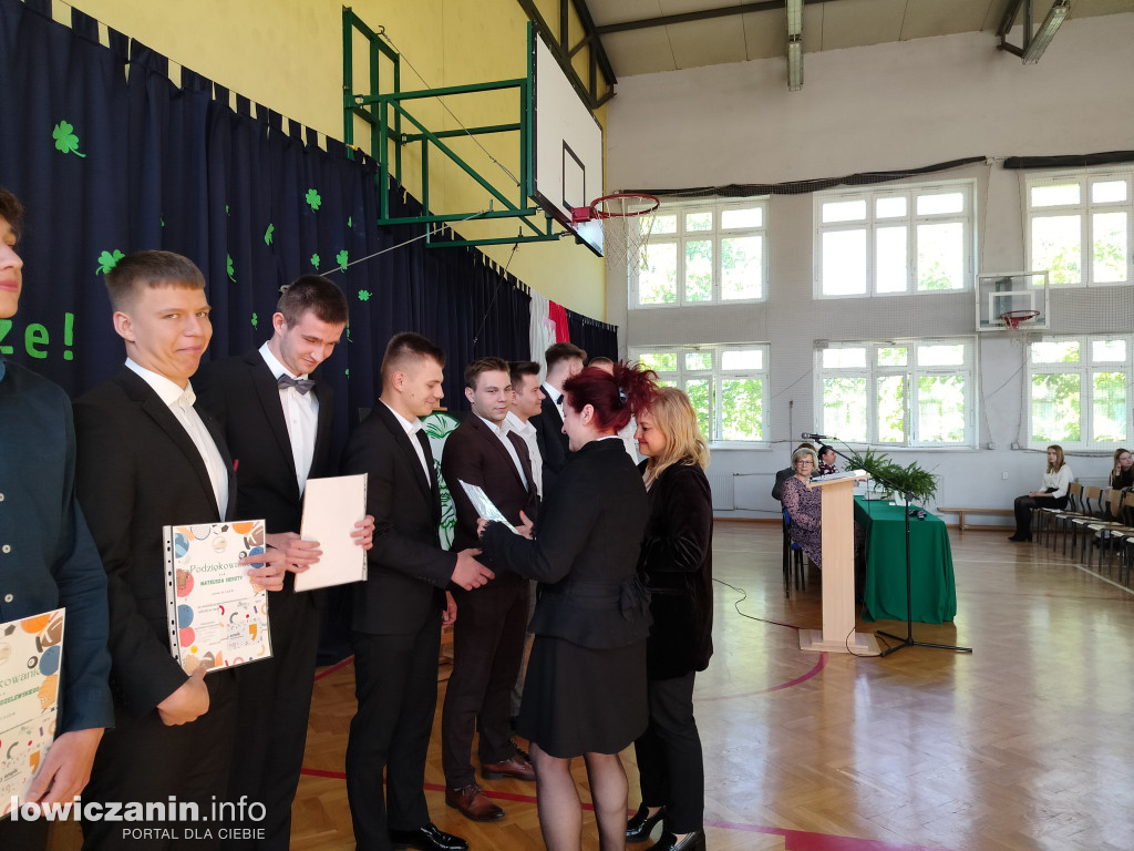 Zakończenie roku maturzystów z Ekonomika