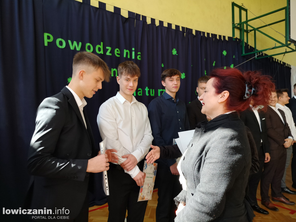 Zakończenie roku maturzystów z Ekonomika
