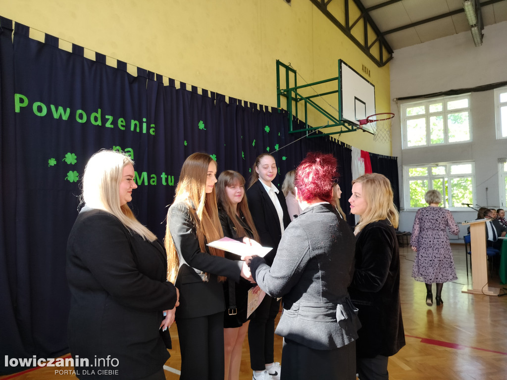 Zakończenie roku maturzystów z Ekonomika