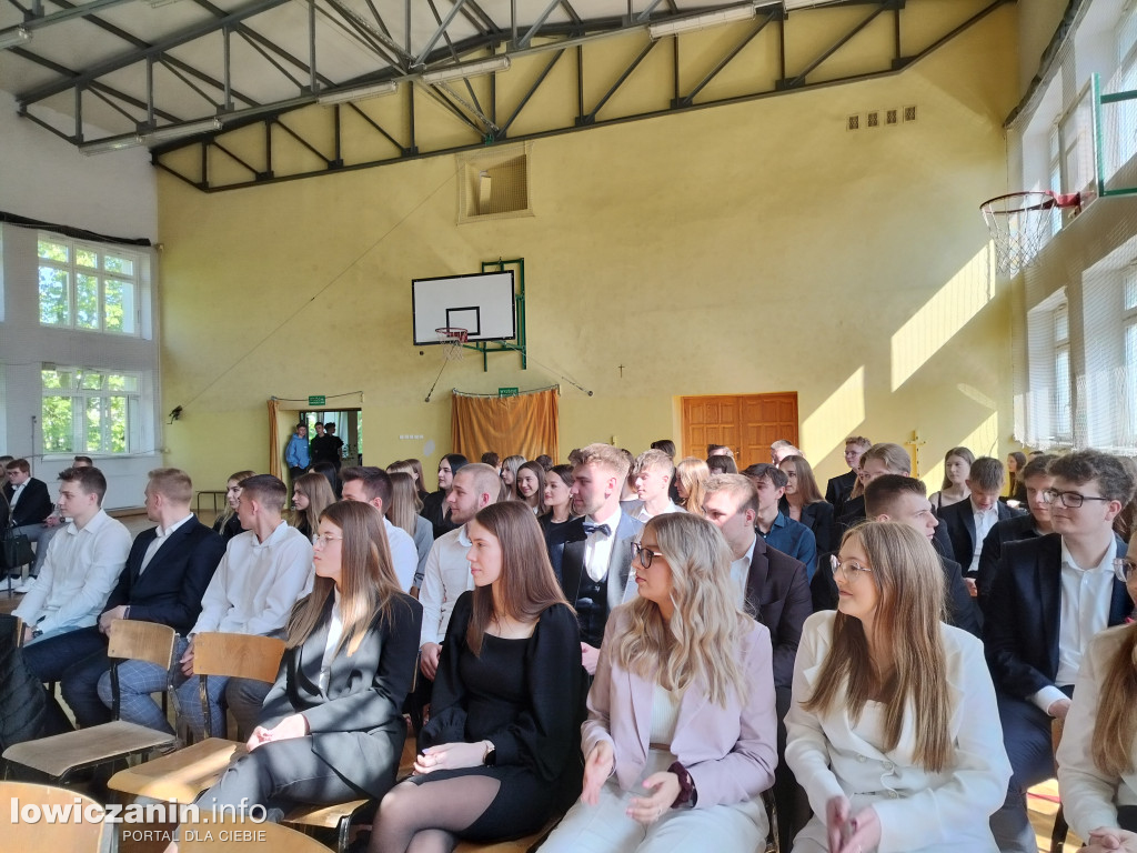 Zakończenie roku maturzystów z Ekonomika