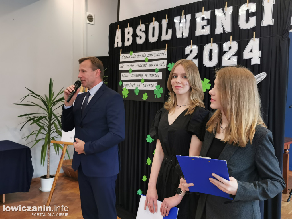 Pożegnanie uczniów z ZS nr 1 w Głownie