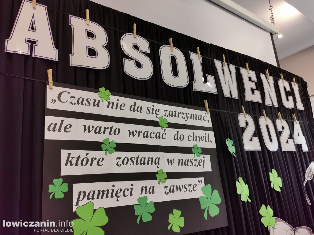 Pożegnanie uczniów z ZS nr 1 w Głownie