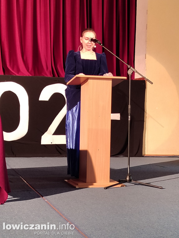 Pożegnanie maturzystów w Pijarskim LO w Łowiczu