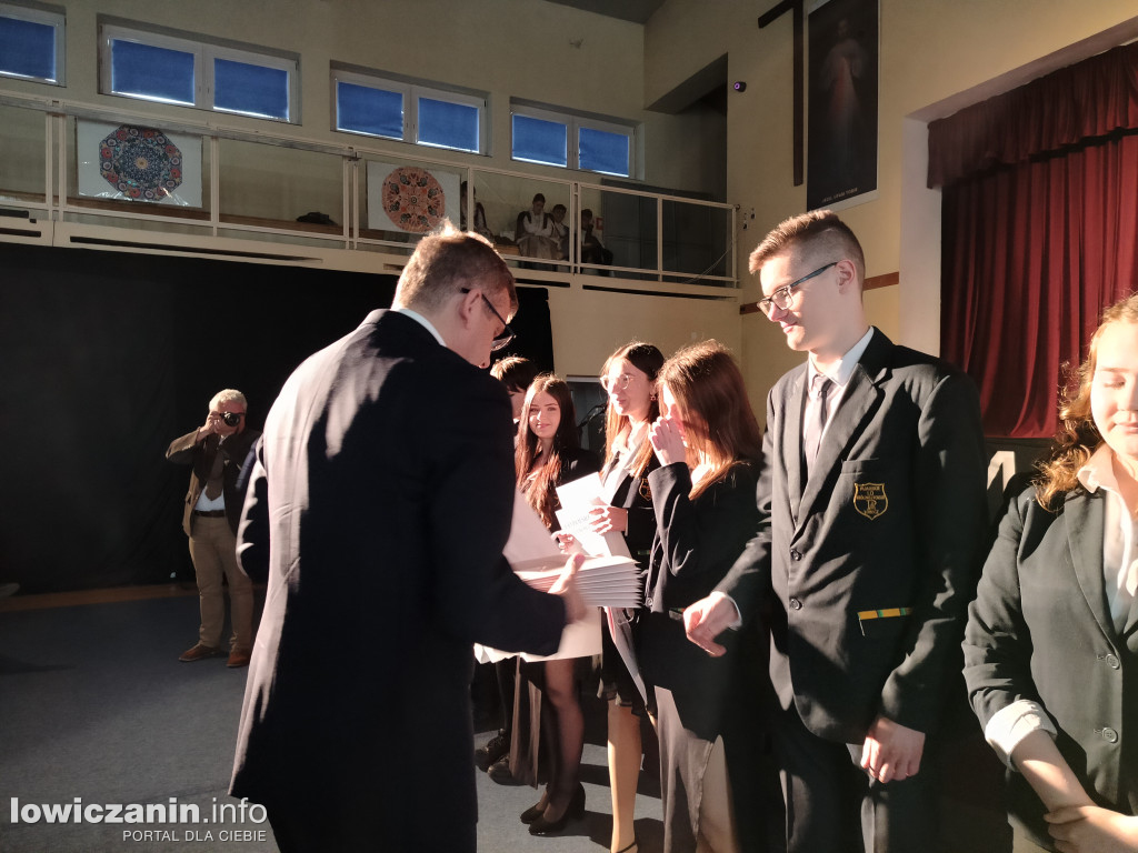 Pożegnanie maturzystów w Pijarskim LO w Łowiczu
