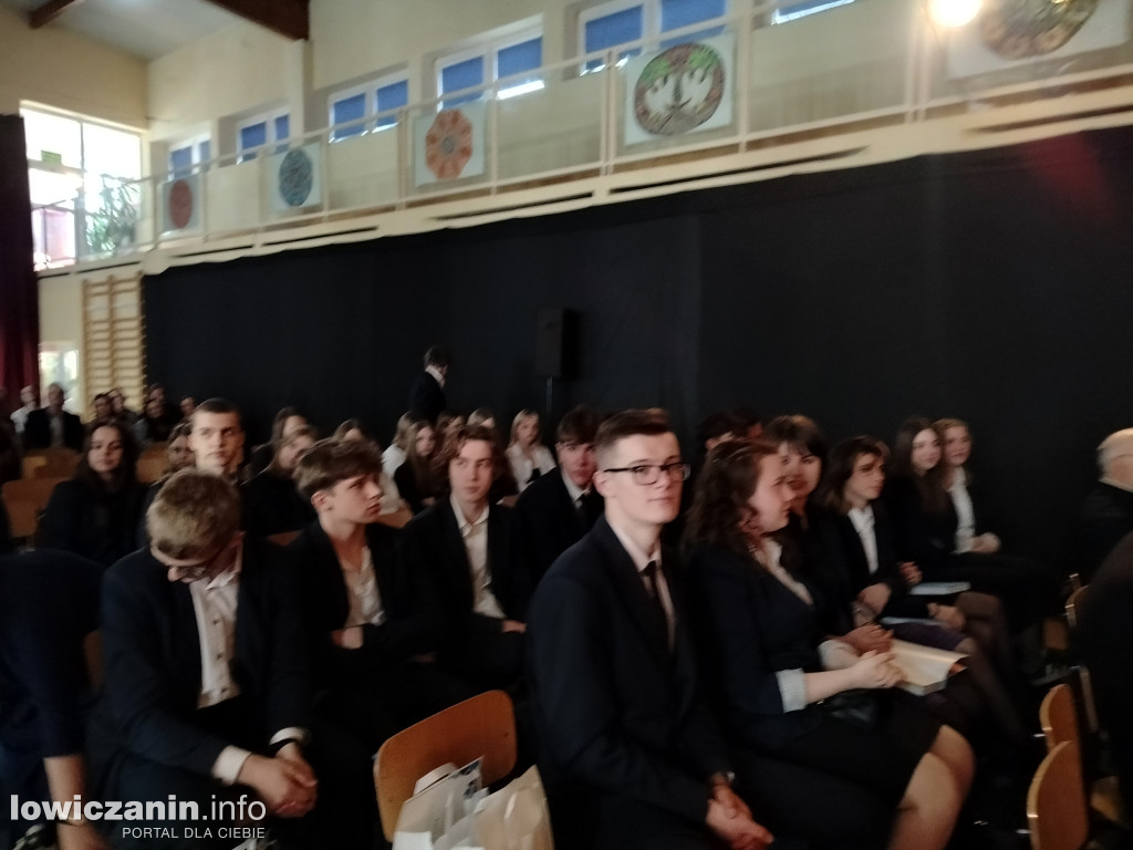 Pożegnanie maturzystów w Pijarskim LO w Łowiczu