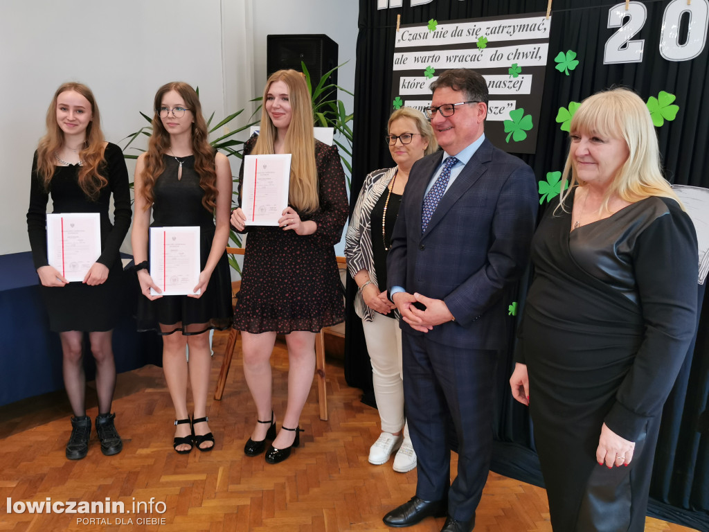 Pożegnanie uczniów z ZS nr 1 w Głownie