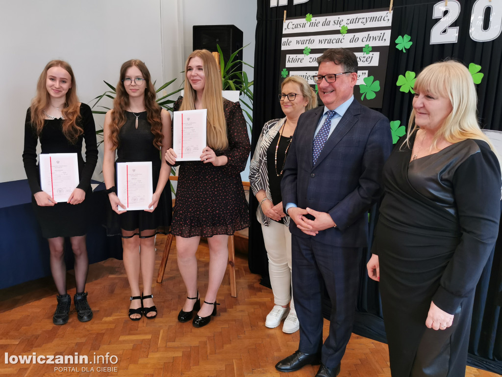 Pożegnanie uczniów z ZS nr 1 w Głownie