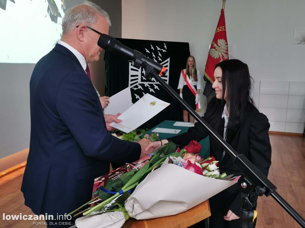 Zduńska Dąbrowa pożegnała maturzystów