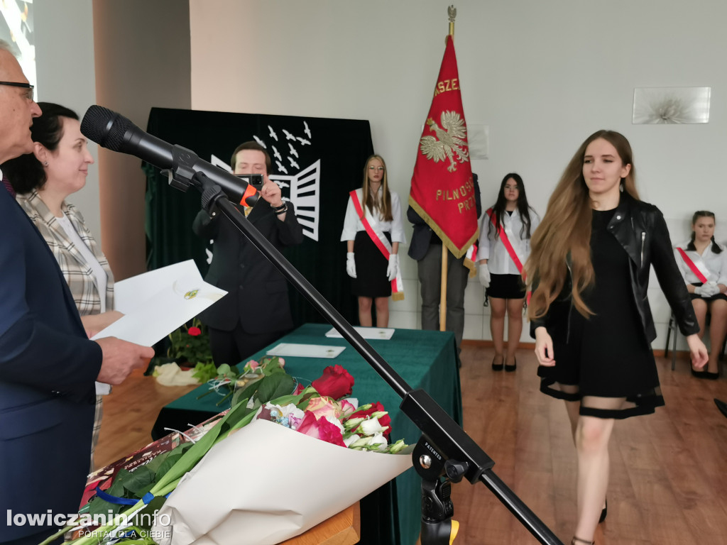 Zduńska Dąbrowa pożegnała maturzystów