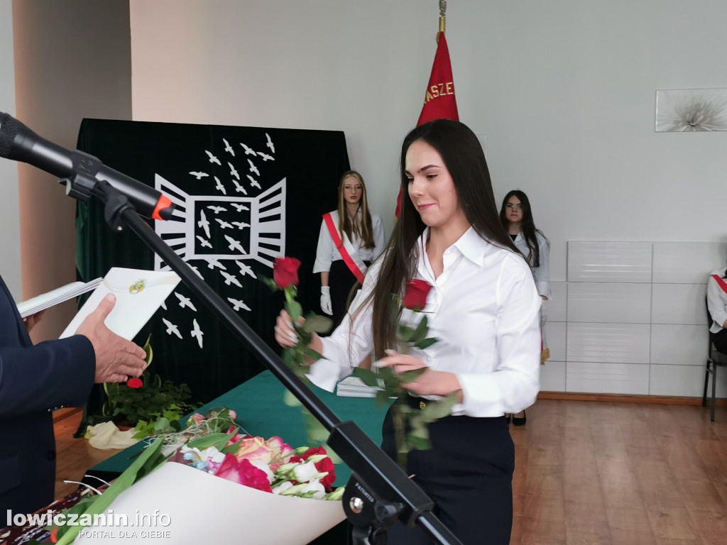 Zduńska Dąbrowa pożegnała maturzystów