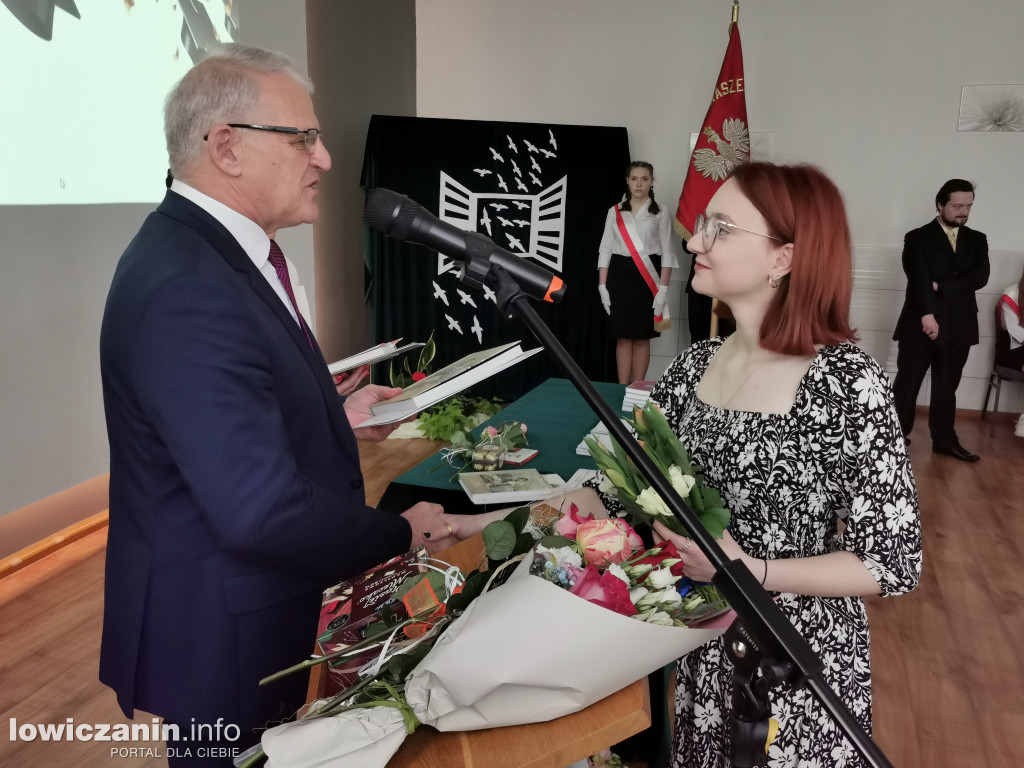 Zduńska Dąbrowa pożegnała maturzystów