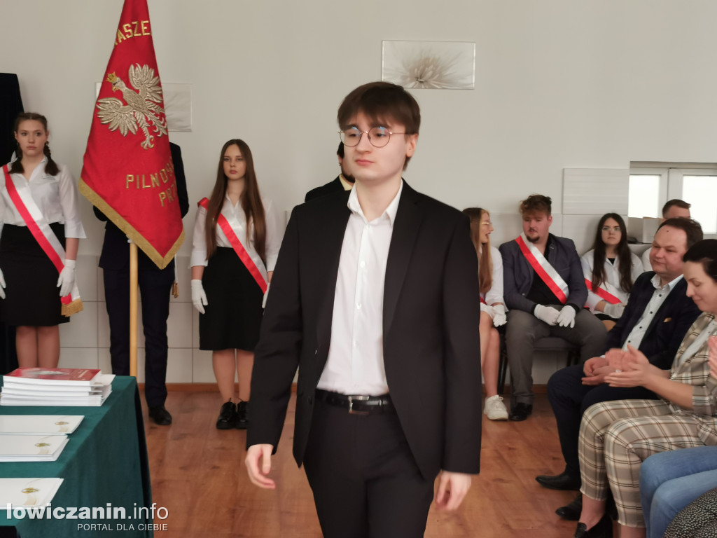 Zduńska Dąbrowa pożegnała maturzystów