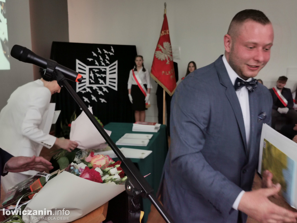 Zduńska Dąbrowa pożegnała maturzystów
