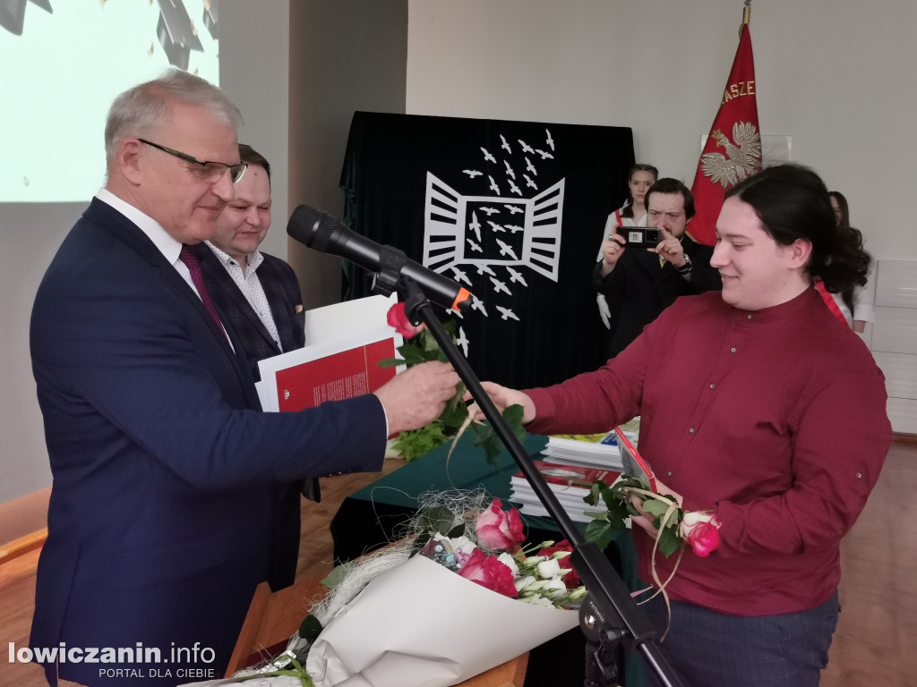 Zduńska Dąbrowa pożegnała maturzystów