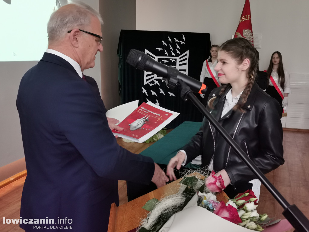 Zduńska Dąbrowa pożegnała maturzystów