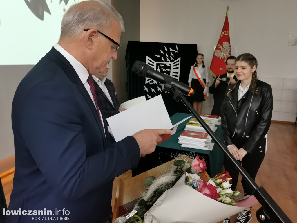 Zduńska Dąbrowa pożegnała maturzystów