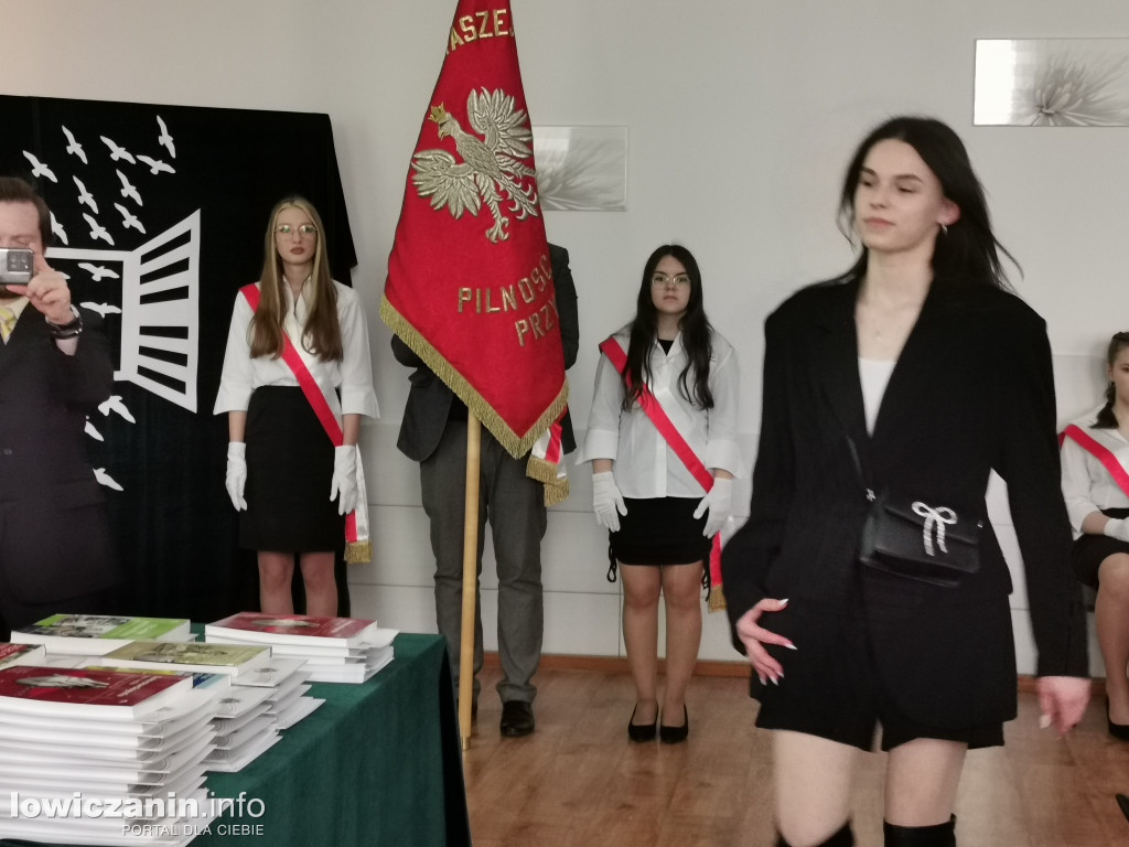 Zduńska Dąbrowa pożegnała maturzystów