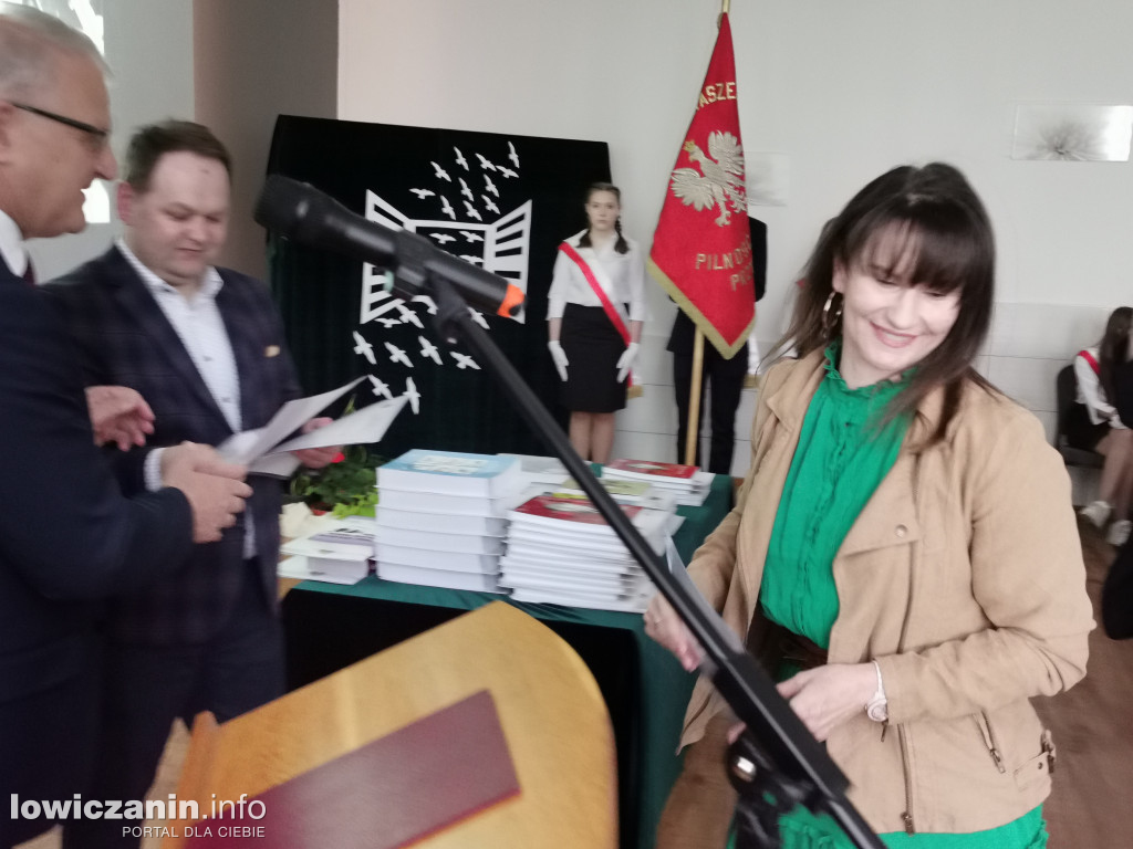 Zduńska Dąbrowa pożegnała maturzystów