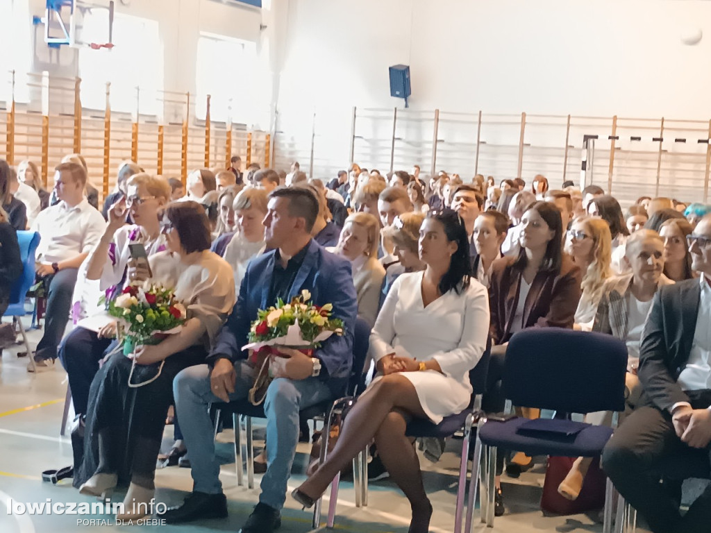 Pożegnali maturzystów w \